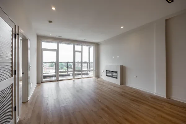 3207 North Narragansett Avenue #407