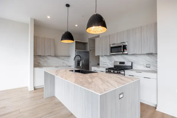 3207 North Narragansett Avenue #405