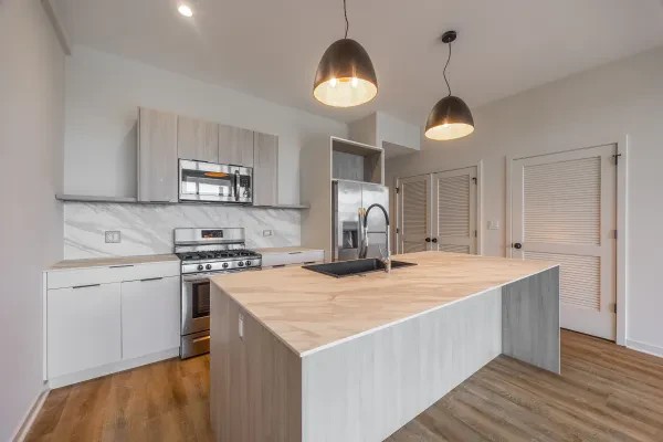 6340 West Belmont Avenue #306