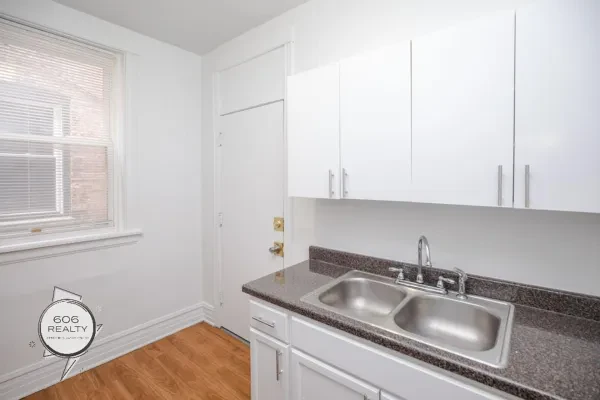 6254 South Western Avenue #3K