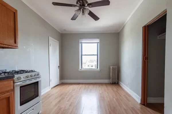 3831 North Fremont Street #516