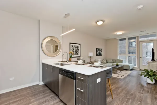 1552 North North Park Avenue #405
