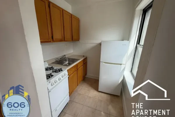 1135 West Lunt Avenue #402