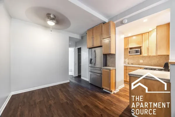1140 North Lasalle Drive #111
