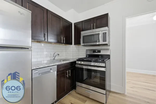 6748 North Ashland Avenue #612