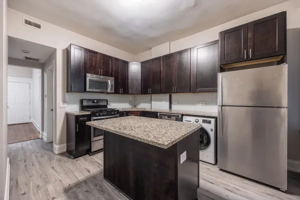 909 North Leavitt Street #2