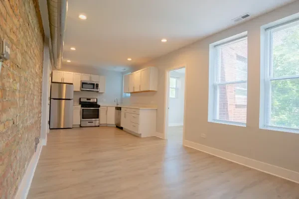 1600 West Lunt Avenue #2