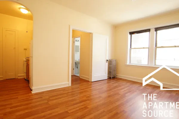 2536 North Sawyer Avenue #312