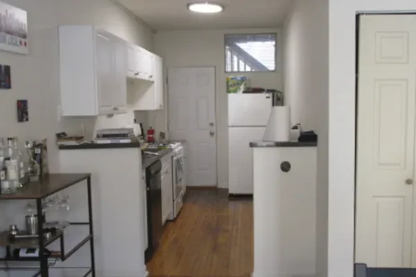 724 West Roscoe Street #1N