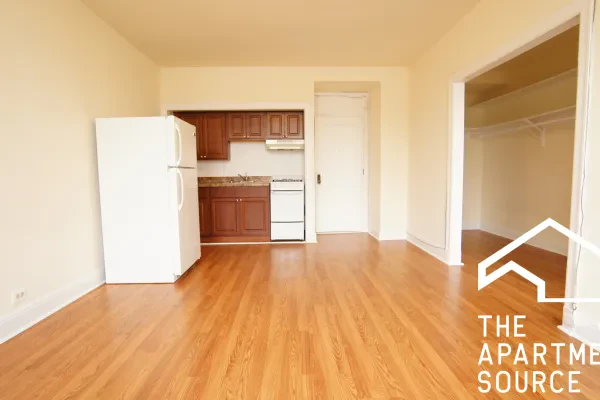 2779 North Milwaukee Avenue #214