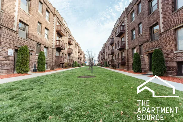3026 North Halsted Street #3C
