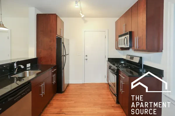 3814 North Sheffield Avenue #1E