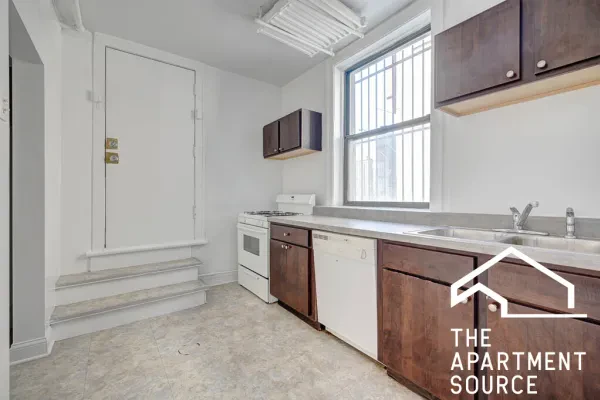2338 North Spaulding Avenue #G