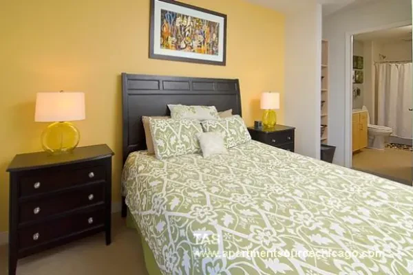 1209 West Arthur Avenue #406