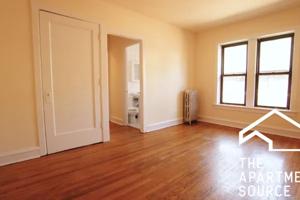 3308 West Schubert Avenue #3U