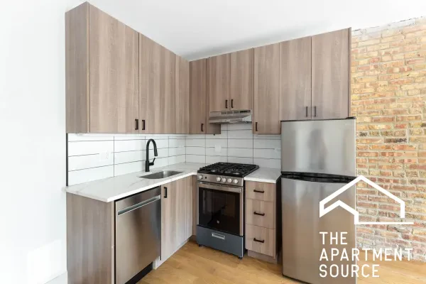 4602 North Winchester Avenue #2E